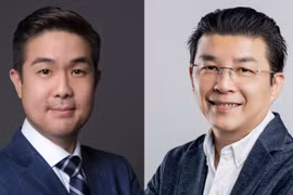 Ông Adrian Hia - Giám đốc Điều hành (phải) và ông Ernest Chai - Giám đốc kênh phân phối của Kaspersky APAC.