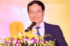 Bộ trưởng Nguyễn Mạnh Hùng cho rằng, 10 năm tới sẽ có làn sóng chuyển dịch từ thị trường trong nước là chính sang thị trường quốc tế là chính.