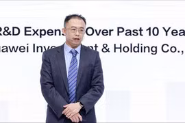 Ông Alan Fan - Phó chủ tịch kiêm Trưởng bộ phận quyền sở hữu trí tuệ của Huawei chia sẻ về phí bản quyền.