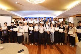 Workshop nằm trong chuỗi sự kiện của Hội nghị VNNIC Internet Conference 2023, thu hút đông đảo các bạn sinh viên tham dự.