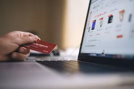 Nhiều nguy cơ khiến dữ liệu thông tin cá nhân bị lộ lọt. Ảnh minh họa