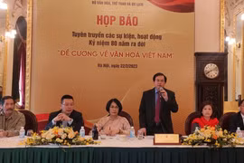 Thứ trưởng Bộ Văn hóa Thể thao và Du lịch Tạ Quang Đông phát biểu tại sự kiện họp báo tuyên truyền các sự kiện, hoạt động kỷ niệm 80 năm ra đời Đề cương về văn hóa Việt Nam.