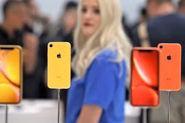 iPhone Xr là mẫu iPhone duy nhất ra mắt trong năm 2018 còn sử dụng màn hình LCD. Ảnh: Business Insider.
