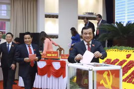 Ông Phan Việt Cường bỏ phiếu tại Đại hội đại biểu Đảng bộ tỉnh Quảng Nam lần thứ XXII vừa diễn ra