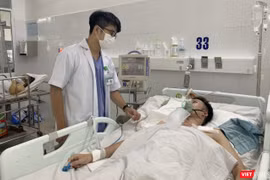 Bệnh nhân Phạm Mạnh Q. (28 tuổi, trú tại Hà Nội) khi đang điều trị tại Bệnh viện Đà Nẵng