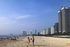 Một góc bãi biển Đà Nẵng