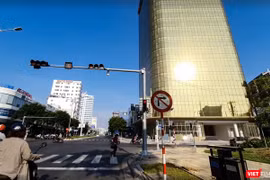 Tòa nhà Ngân hàng SHB (trên đường Nguyễn Văn Linh, quận Hải Châu)