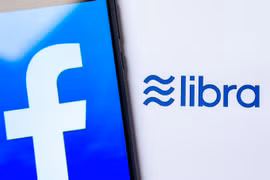 Tiền Libra của Facebook đang phải đối mặt với các cuộc điều tra, giám sát vì lo ngại đồng tiền mã hóa này sẽ trở thành công cụ rửa tiền của tội phạm. Ảnh: Inc42