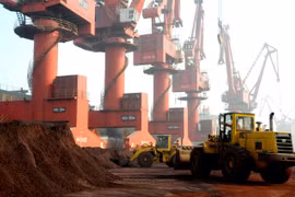 Quá trình khai thác và vận chuyển đất hiếm ở một mỏ thuộc tỉnh Giang Tô, Trung Quốc. Ảnh: Reuters