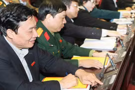 Luật sửa đổi, bổ sung một số điều của Luật Cán bộ, công chức và Luật Viên chức được Quốc hội thông qua chiều 25/11 với 88,2% đại biểu Quốc hội biểu quyết tán thành.