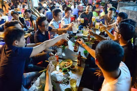 Hơn nửa số người dân Việt đang có chế độ ăn rất thiếu khoa học, gây ảnh hưởng trực tiếp đến sức khỏe bản thân và các thế hệ sau.