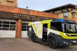 Mẫu xe cứu hỏa hoàn toàn chạy bẳng điện của Rosenbauer. 