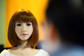 Robot giống người đang là một hiện thực