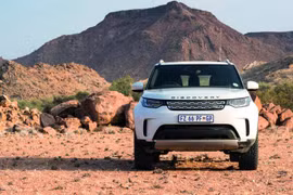 Above and Beyond Tour là tên chương trình trải nghiệm off-road được triển khai trên toàn cầu của thương hiệu Land Rover 