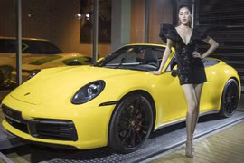 Thế hệ thứ 8 của dòng xe huyền thoại Porsche 911 đã chính thức ra mắt tại Việt Nam với 2 mẫu xe 911 Carrera S và 911 Carrera S Cabriolet