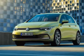 Volkswagen Golf là mẫu xe được tìm kiếm nhiều nhất ở Anh.
