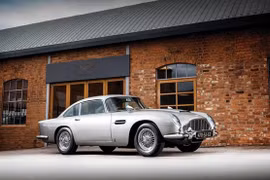 Chiếc Aston Martin DB5 đời 1965 của Điệp viên 007