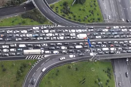 Một nút giao thông ở Anh nhìn từ trên cao
