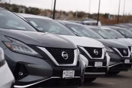 Gần 400 nghìn xe Nissan sẽ bị triệu hồi. 