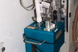 Thiết bị có tên gọi Hệ thống Giám sát nước tiểu trên Trạm Không gian quốc tế (ISS), nguồn cảm hứng cho hệ thống nhà vệ sinh FitLoo.