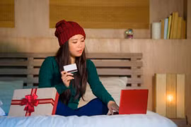 Năm ngoái, Cyber Monday đã thu về 6,6 tỉ đô la Mỹ thông qua bán hàng online. Ảnh: Getty Images. 