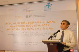 TS Nguyễn Minh Hồng - Thứ trưởng Bộ Thông tin và Truyền thông, Chủ tịch Hội Truyền thông số Việt Nam phát biểu khai mạc