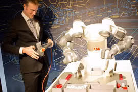Robot YuMi. ẢNH: SWISSINFO