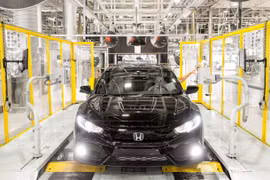 Trong một nhà máy ô tô của Honda