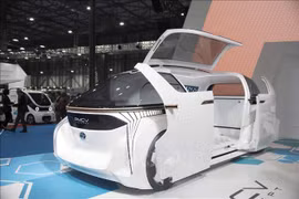 Mẫu xe điện đa dụng PMCV có khả năng “biến hóa” từ 0 đến 7 ghế ngồi của Toyota