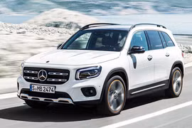 Mercedes GLB thuộc phân khúc SUV cỡ nhỏ, tùy chọn 5 hoặc 7 chỗ.