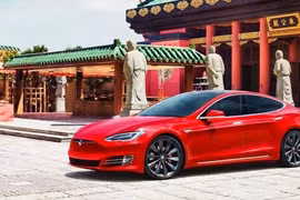 Tesla đã chính thức được cấp phép khởi động dây chuyền sản xuất xe tại nhà máy Gigafactory 3 của hãng ở Thượng Hải, Trung Quốc. 