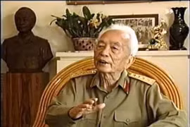 Đại tướng Võ Nguyên Giáp trả lời phỏng vấn hãng tin NDN năm 2004. Copyright NDN.