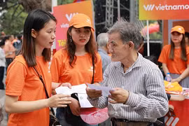 Vietnamobile đặt mục tiêu giúp người tiêu dùng tiếp cận cuộc sống số dễ dàng trên cả nền tảng bán hàng trực tiếp và bán hàng online.