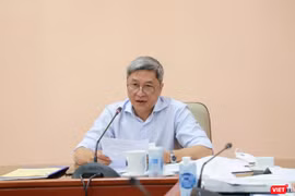 PGS.TS. Nguyễn Trường Sơn - Thứ trưởng Bộ Y tế, Trưởng Tiểu ban Y tế & Kiểm tra Doping SEA Games 31. chủ trì cuộc họp