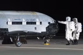 Tàu vũ trụ tuyệt mật X-37B của Mỹ