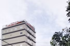Tòa nhà căn hộ cao cấp Anh Đào Sứ Tiên xây vượt giấy phép 6 tầng vẫn đang tồn tại, chưa bị xử lý - Ảnh: K.NAM