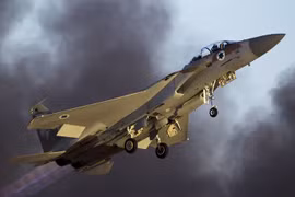 Chiến đấu cơ Israel trong một cuộc trình diễn tại căn cứ không quân Hatzerim ở miền nam nước này - Ảnh: Reuters