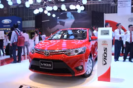 Người chưa mua xe và đã mua Toyota đều có cảm giác xe của hãng này sẽ không bao giờ mất giá.
