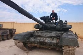 Xe tăng T-90 Nga tham gia trận chiến Aleppo