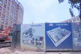 Các chủ đầu tư chỉ trông chờ vào việc bán nhà để có tài chính. (Ảnh: Tuấn Linh)