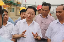  Bộ trưởng Trần Hồng Hà xin nhận khuyết điểm khi các bộ ngành, cơ quan lúng túng, xử lý chậm trước thảm họa môi trường. Ảnh: Đức Hùng