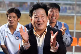 Bầu Hiển quyết vụ mời Man City sang Việt Nam chỉ trong 15 phút