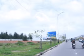 Đây là vệt đất ở phường Khuê Mỹ (quận Ngũ Hành Sơn) do ông Lý Phước Cang đứng tên mua - Ảnh: H.Khá