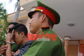 Nghi phạm Nguyễn Hải Dương khi bị đưa về trại tạm giam 