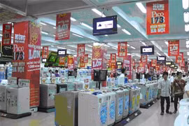 Siêu thị điện máy khó khăn là cơ hội cho tỷ phú Thái Lan thấu tóm.