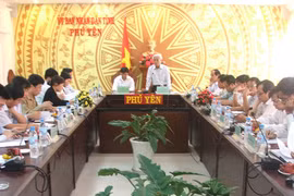Ngày 11-11-2014, đoàn công tác Bộ TN&MT làm việc với UBND tỉnh Phú Yên về công tác quản lý Nhà nước về đất đai và thi hành Luật Đất đai năm 2013 - Ảnh: Bộ TN&MT