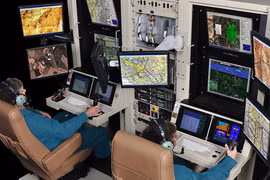 Bên trong một sở chỉ huy trinh sát của Nga tại Syria. Ảnh: Sputnik