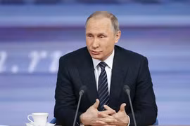 Putin bị hỏi xoáy về vấn đề con ông cháu cha