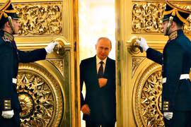 Nga cứng rắn dưới sự lãnh đạo của Vladimir Putinđã liên tiếp gây ngạc nhiên cho Mỹ. 