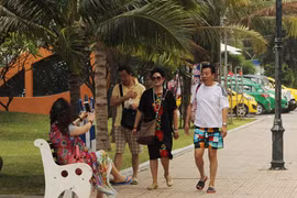 Du khách Trung Quốc xuất hiện ngày càng nhiều ở TP Nha Trang, tỉnh Khánh Hòa